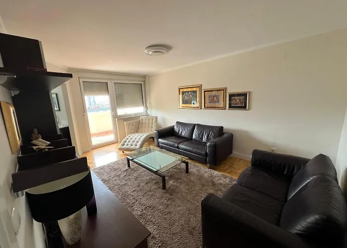 Luxury 3Bedroom Ap In Sarajevo